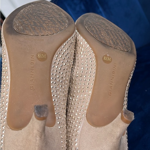 Vintage Gianni Bini Leather Kitten Heel Silver Studded Sexy Pointy Toe Heels - Picture 3 of 5